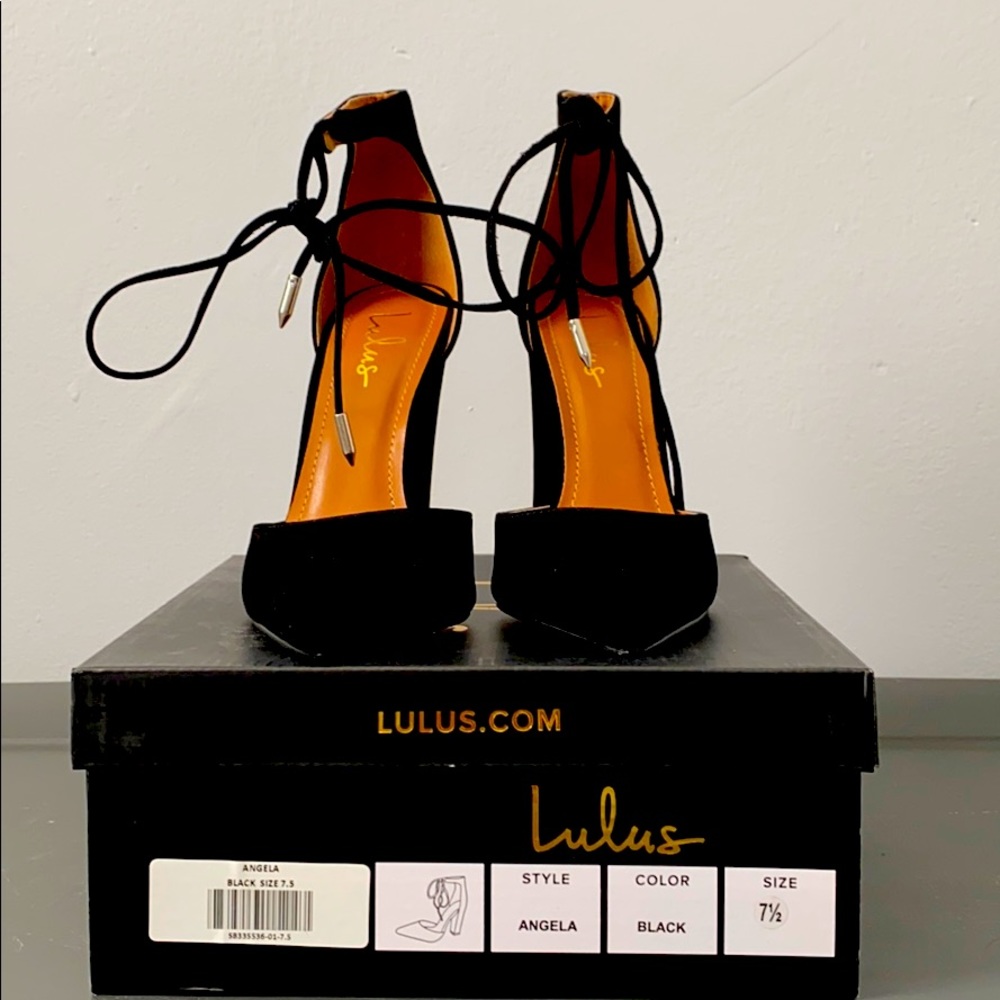 Black Point Toe Block Heel
